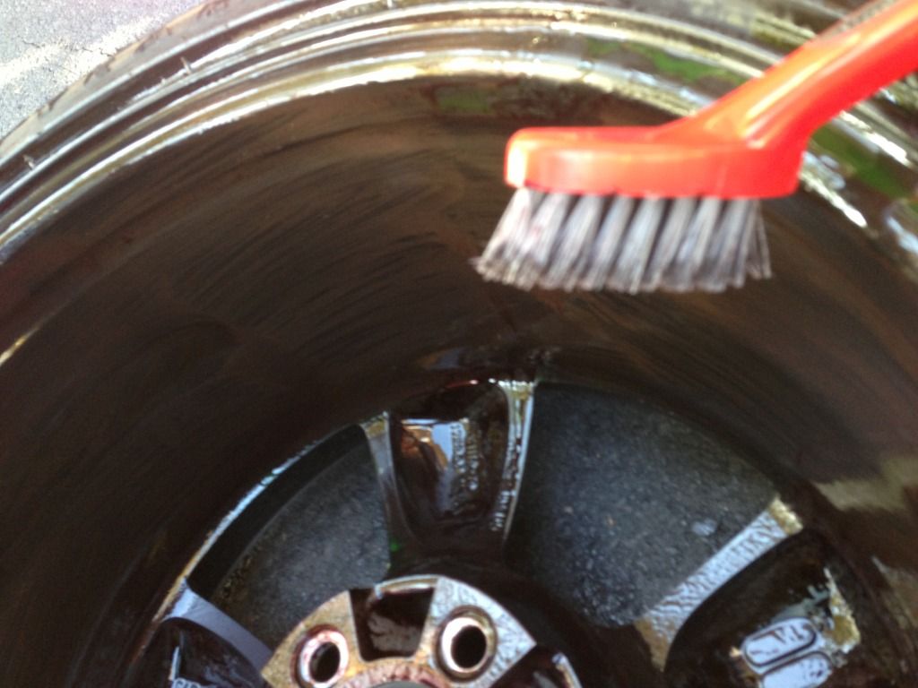 SON1C Synopsis 13 Sonax Wheel Cleaner vs Chemical Guys Diablo GEL Orange